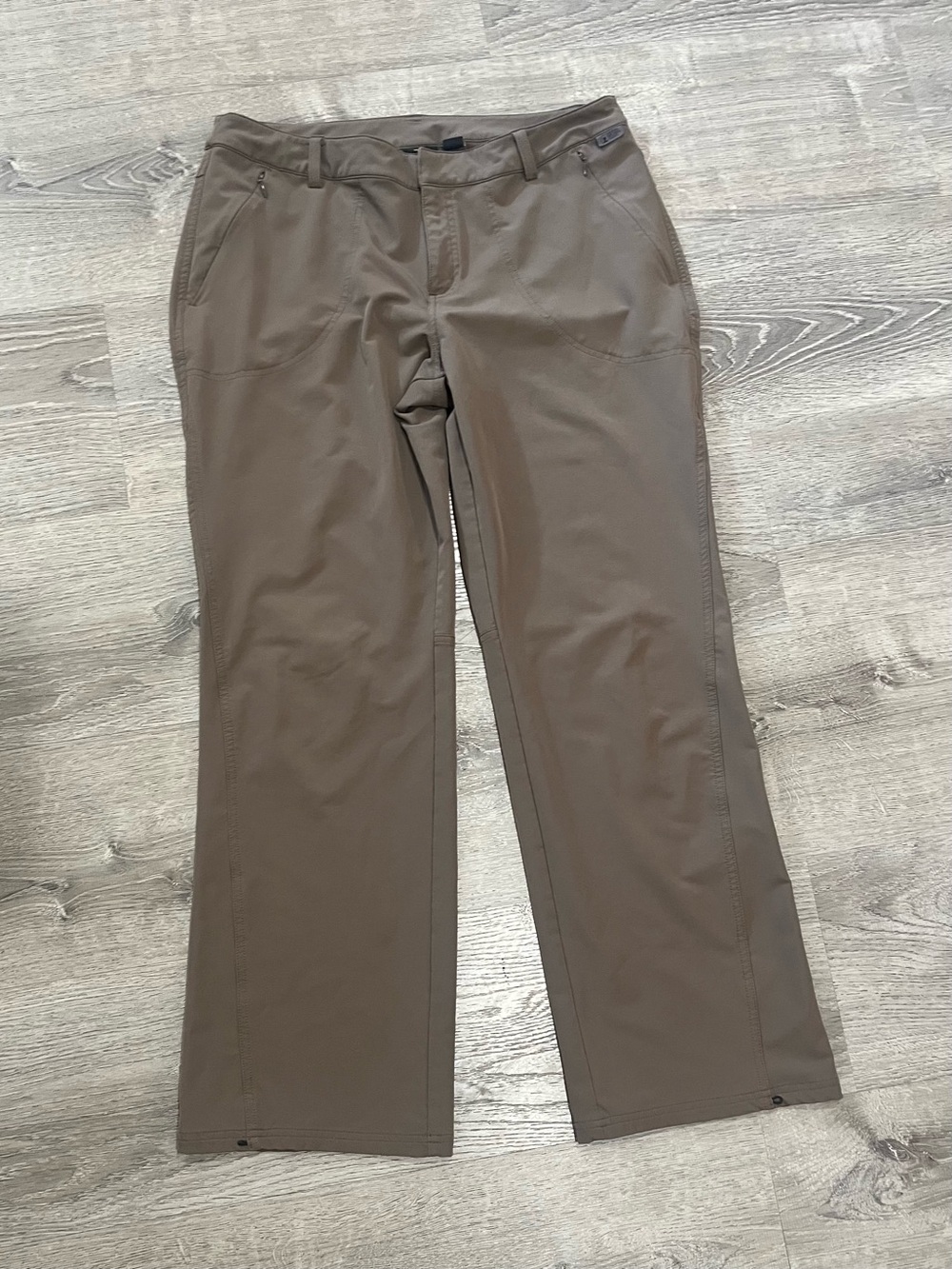 Women’s Eastern Mountain Sports Stretch Outdoor Hiking Utility Pants - Brown